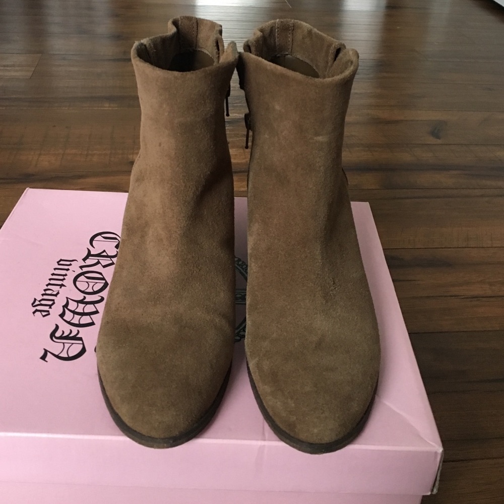 Crown vintage Bootie